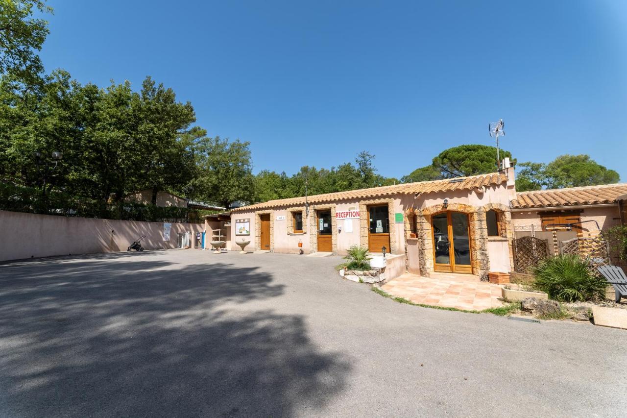 Camping Lou Cantaire Hotell Fayence Exteriör bild