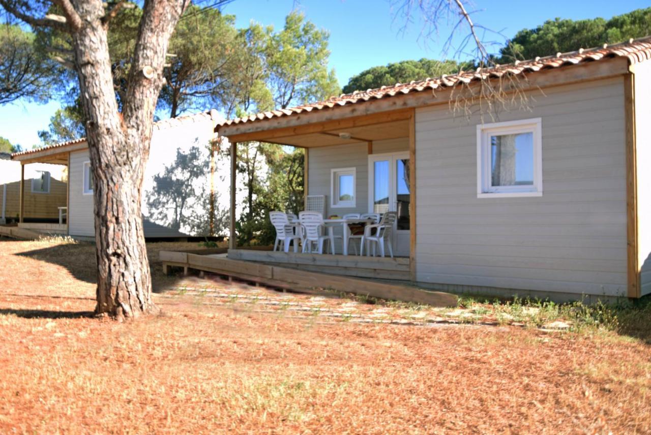 Camping Lou Cantaire Hotell Fayence Rum bild